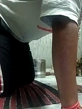 naughtyboyjii online show from November 2025 04:12:01 AM