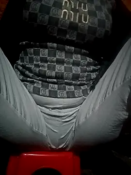 LenaLy2k online show from November 2025 01:00:02 PM