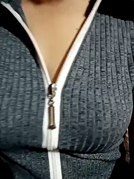 LenaLy2k online show from December 2025 03:45:02 AM