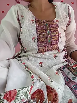 Snapshot of Saniya76 chatting on June 2026 03:49:02 PM Saniya76 online show from June 2026 03:49:02 PM