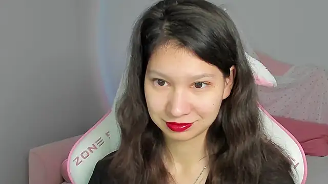 SaraDenars online show from November 2025 05:22:02 AM