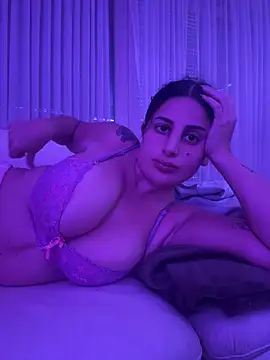 Snapshot of jojoa23 chatting on February 2026 01:18:01 PM jojoa23 online show from February 2026 01:18:01 PM