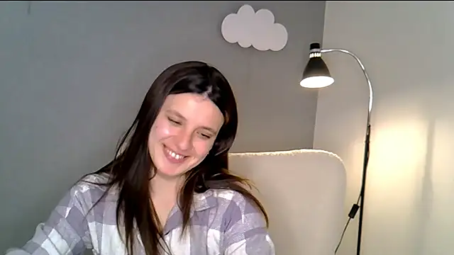 KiraHoney online show from April 2026 08:31:01 PM