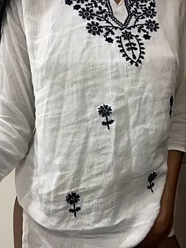 Snapshot of DIVA-8 chatting on November 2025 03:13:02 PM DIVA-8 online show from November 2025 03:13:02 PM