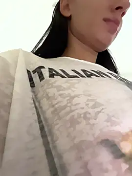 VickyM99 online show from December 2025 10:46:02 AM