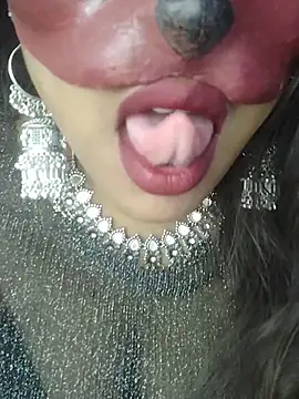 SEXYY TRANSY WITH GIRL online show from December 2025 01:06:01 PM