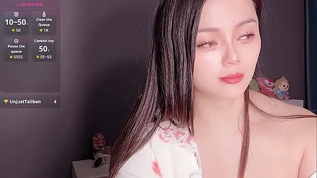 Snapshot of Yesenia- chatting on November 2025 01:26:02 PM Yesenia- online show from November 2025 01:26:02 PM