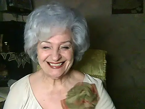 ValeriaKroww online show from April 2026 06:27:02 PM