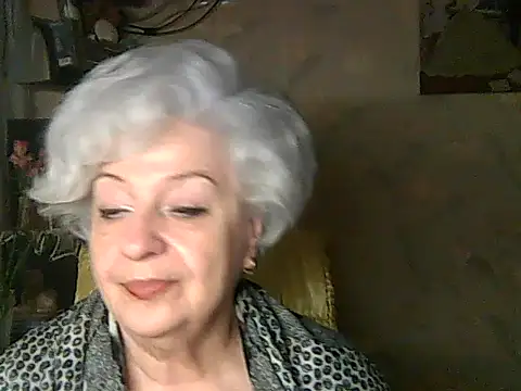 Snapshot of ValeriaKroww chatting on April 2026 04:37:02 AM ValeriaKroww online show from April 2026 04:37:02 AM