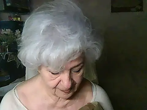 Snapshot of ValeriaKroww chatting on May 2026 06:41:02 AM ValeriaKroww online show from May 2026 06:41:02 AM