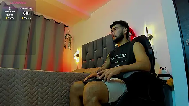 noah corvelle online show from December 2025 01:01:02 AM