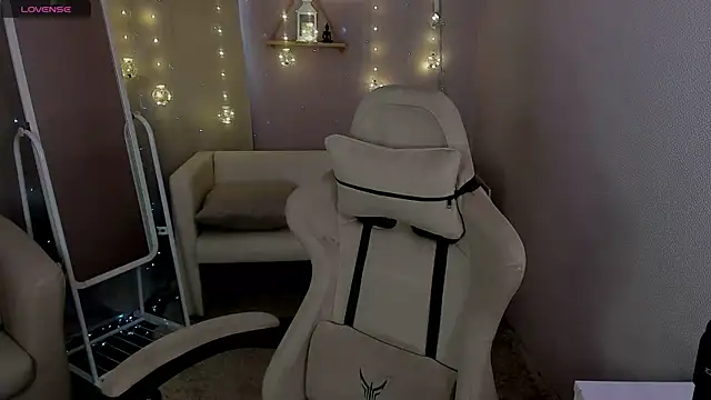 Snapshot of Hanako_Rey chatting on February 2026 01:10:01 PM Hanako Rey online show from February 2026 01:10:01 PM