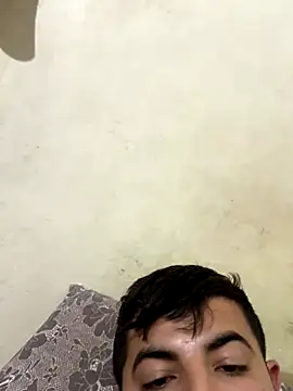 Snapshot of Muvvt chatting on November 2025 05:12:01 PM Muvvt online show from November 2025 05:12:01 PM