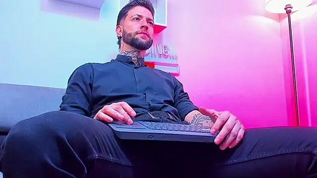 Supreme Alpha online show from November 2025 03:16:01 AM