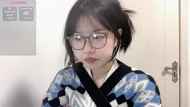 Xiaoji61 online show from November 2025 10:29:01 AM