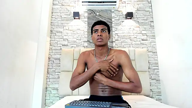 XAVI LEE online show from December 2025 08:15:02 PM