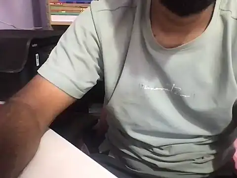 Snapshot of KingCobra_07 chatting on June 2026 03:00:02 AM KingCobra 07 online show from June 2026 03:00:02 AM
