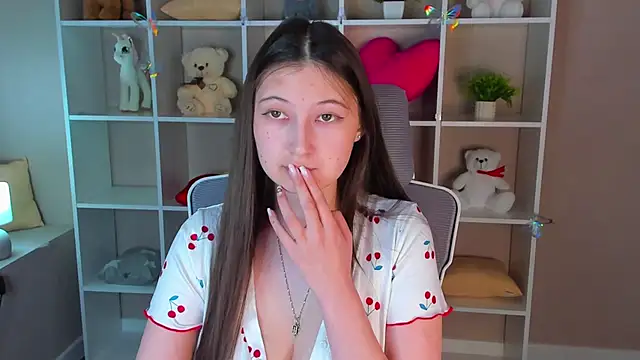 Snapshot of Ella_Burns chatting on April 2026 02:51:02 AM Ella Burns online show from April 2026 02:51:02 AM