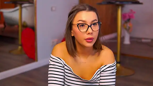 KarinaKokhana online show from November 2025 09:41:01 AM