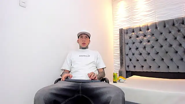 DANTE ARMSTRONG online show from January 2026 03:56:02 AM