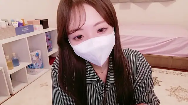 Snapshot of -aotan- chatting on May 2026 01:06:01 PM -aotan- online show from May 2026 01:06:01 PM