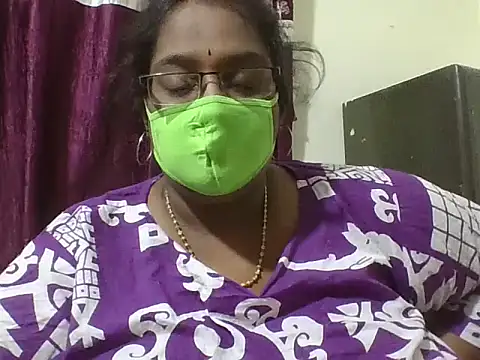Snapshot of hootypriya chatting on April 2026 08:04:02 PM hootypriya online show from April 2026 08:04:02 PM
