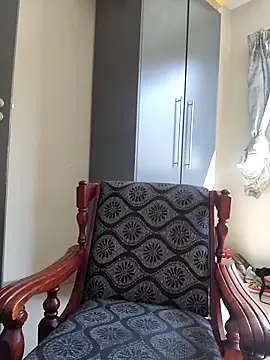 Mommy Sienna online show from April 2026 08:01:01 AM