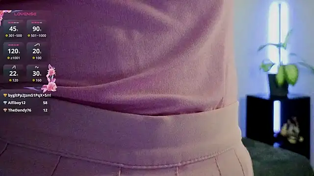 violetwluv online show from November 2025 10:45:02 AM