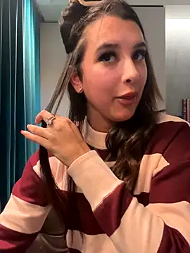 Snapshot of ella_rosex chatting on November 2025 04:25:01 PM ella rosex online show from November 2025 04:25:01 PM