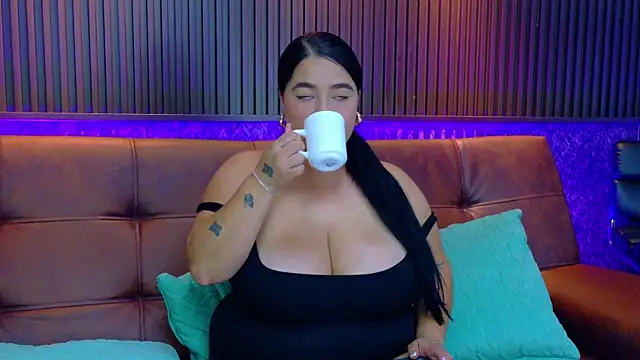 CameronJonnes online show from November 2025 07:24:01 PM