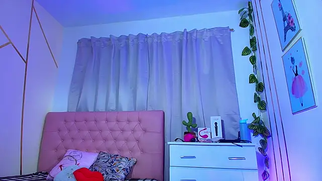 Snapshot of Lulu_swarts chatting on April 2026 02:14:01 AM Lulu swarts online show from April 2026 02:14:01 AM