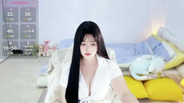 Nina37 online show from April 2026 06:41:01 AM