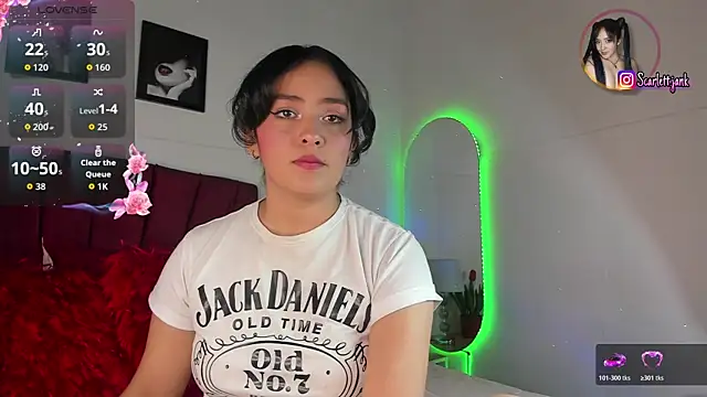Snapshot of Scarlett_Jank chatting on June 2026 09:19:02 PM Scarlett Jank online show from June 2026 09:19:02 PM
