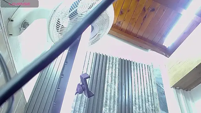 Caitlyn-Joness  online show from November 2025 07:12:01 PM