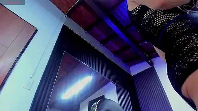 Caitlyn-Joness  online show from March 2026 07:58:01 PM