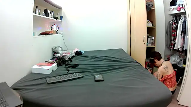 Snapshot of Empress_Lilith chatting on January 2026 06:10:01 PM Empress Lilith online show from January 2026 06:10:01 PM