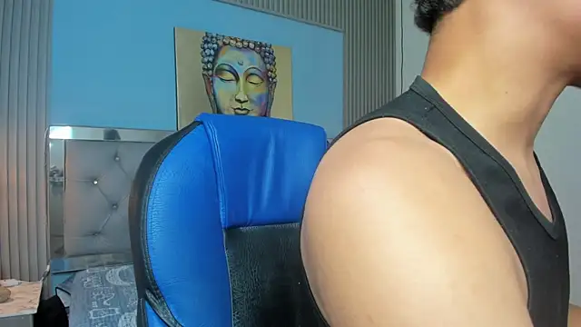 Snapshot of Liams18 chatting on November 2025 02:12:02 AM Liams18 online show from November 2025 02:12:02 AM