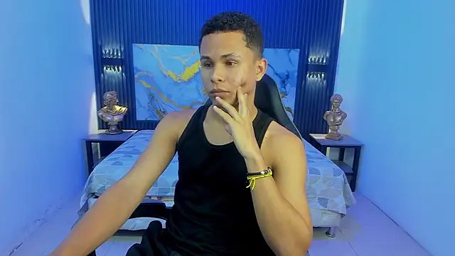 Snapshot of Liams18 chatting on April 2026 01:25:02 AM Liams18 online show from April 2026 01:25:02 AM