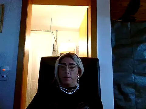 AgnesCross39 online show from November 2025 08:02:02 AM