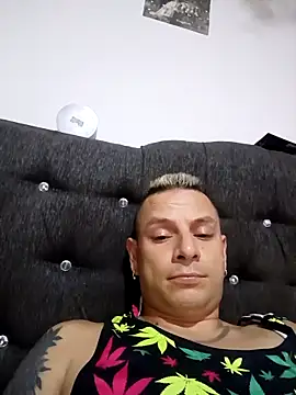 Stebetan online show from November 2025 04:01:02 AM