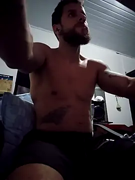 Snapshot of lucweed chatting on February 2026 12:29:02 AM lucweed online show from February 2026 12:29:02 AM