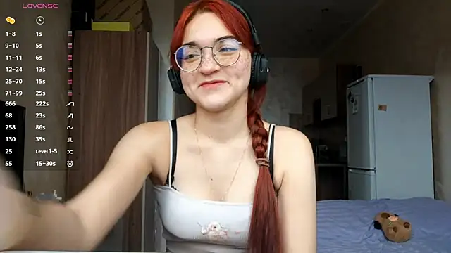 AnnikaDidomenico online show from November 2025 08:25:01 AM