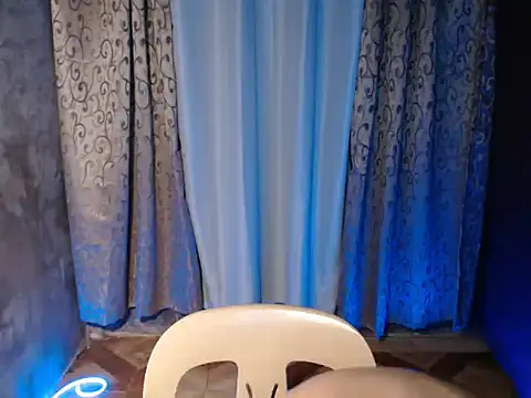 Snapshot of Urhotsilverboy chatting on February 2026 12:36:01 PM Urhotsilverboy online show from February 2026 12:36:01 PM