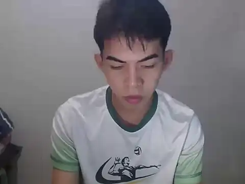 Urhotsilverboy online show from July 2026 03:36:01 PM