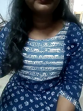 Keerthee  online show from November 2025 01:33:02 PM