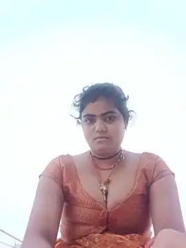 Snapshot of Riya_lovely0143 chatting on June 2026 11:46:02 PM Riya lovely0143 online show from June 2026 11:46:02 PM