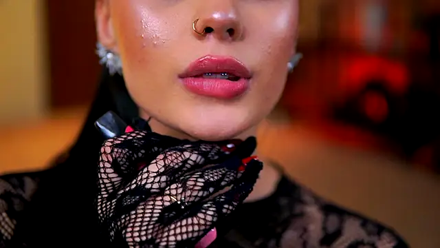 RavennaDArcy online show from November 2025 08:09:01 PM