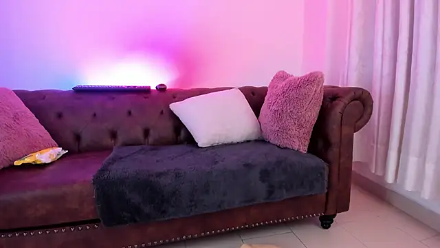 Snapshot of Niina26 chatting on January 2026 03:09:02 AM Niina26 online show from January 2026 03:09:02 AM