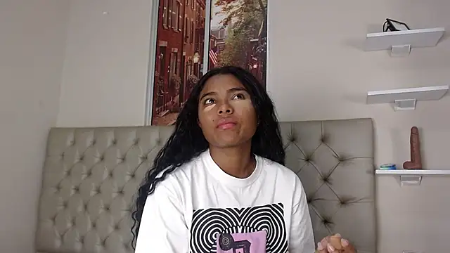 Snapshot of mila_sophia chatting on November 2025 01:55:02 PM mila sophia online show from November 2025 01:55:02 PM