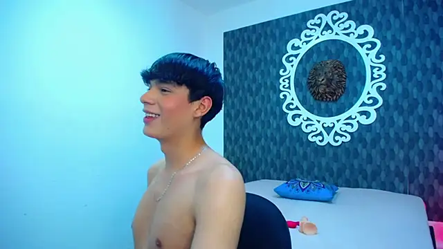 Snapshot of Isaac_Kurtt chatting on November 2025 04:56:02 AM Isaac Kurtt online show from November 2025 04:56:02 AM